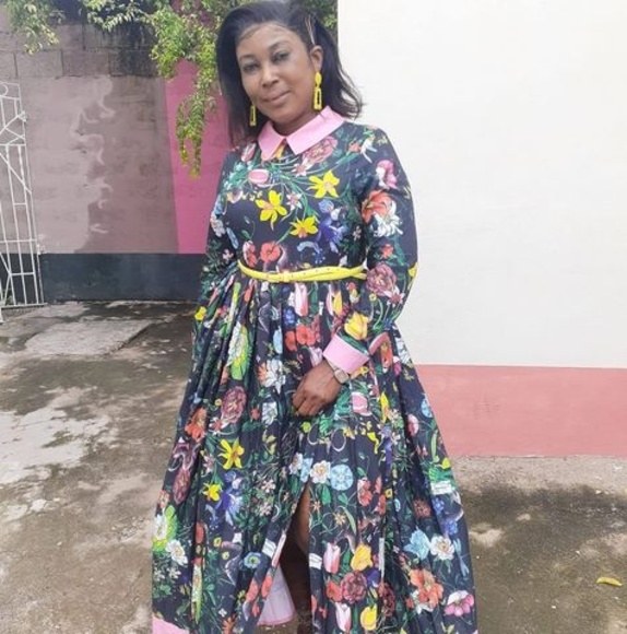 Meet your Posher, Shellian - Picture 1 of 1